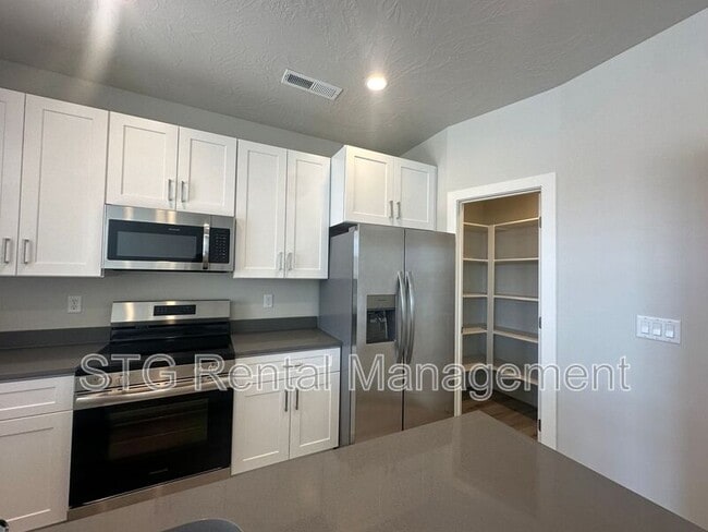 Building Photo - 1147 S 4380 W