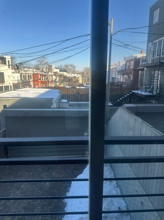 Building Photo - Modern Features Columbia Heights Neighborhood 2 Bedroom 2 Bath Condo with Balcony Pet Friendly