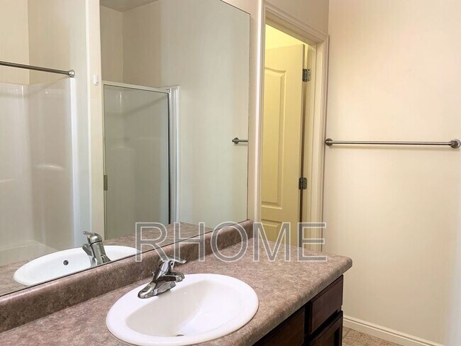 Building Photo - 114 Bella Monte Dr