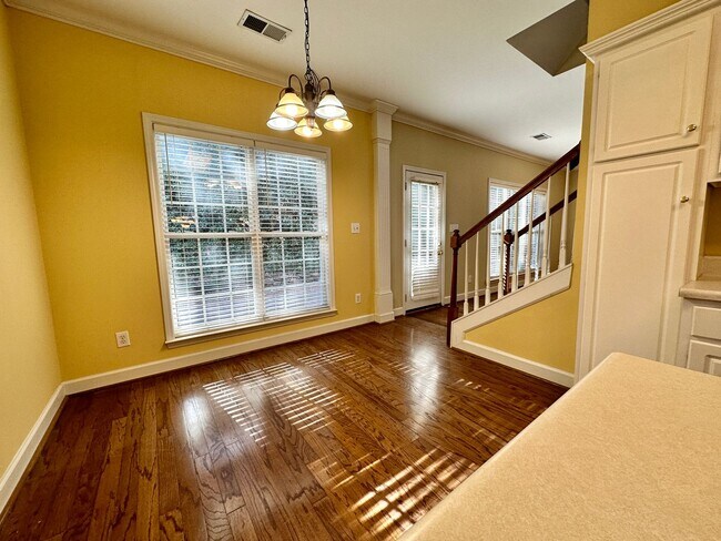 Building Photo - 1815 Charleston Cir
