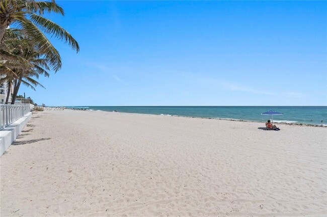 Building Photo - 3000 S Ocean Dr