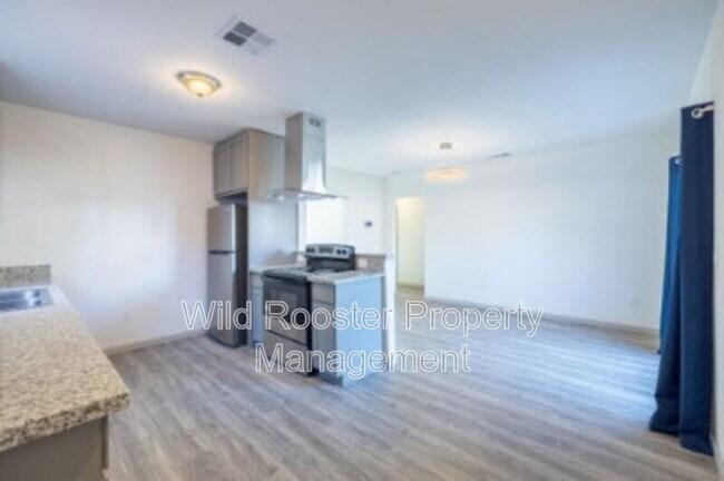 Building Photo - 3740 Jeffrey Ave