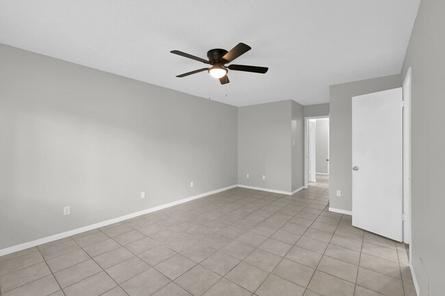 Building Photo - 28903 Atherstone St