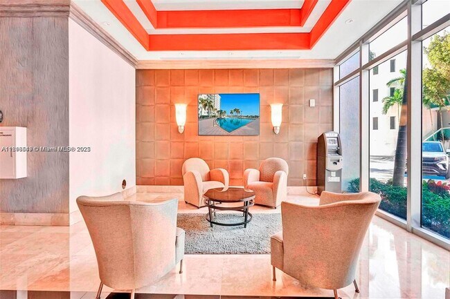 Building Photo - 7910 Harbor Island Dr