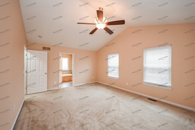 Building Photo - 6350 Stonington Dr