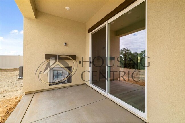 Building Photo - Newly Constructed Rental Home with STUNNIN...