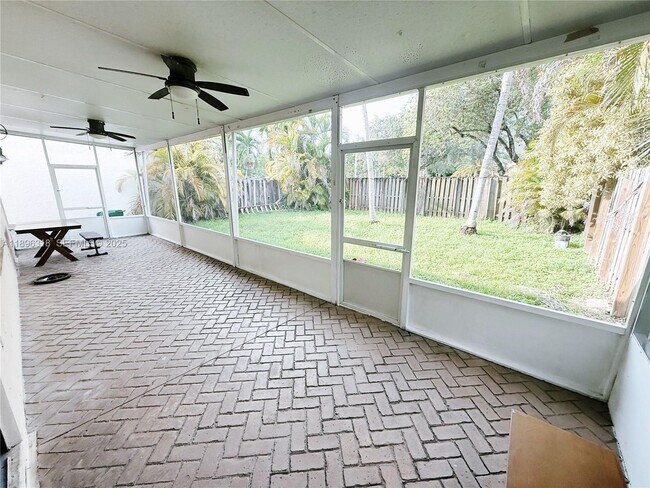 Building Photo - 15163 SW 94th Terrace