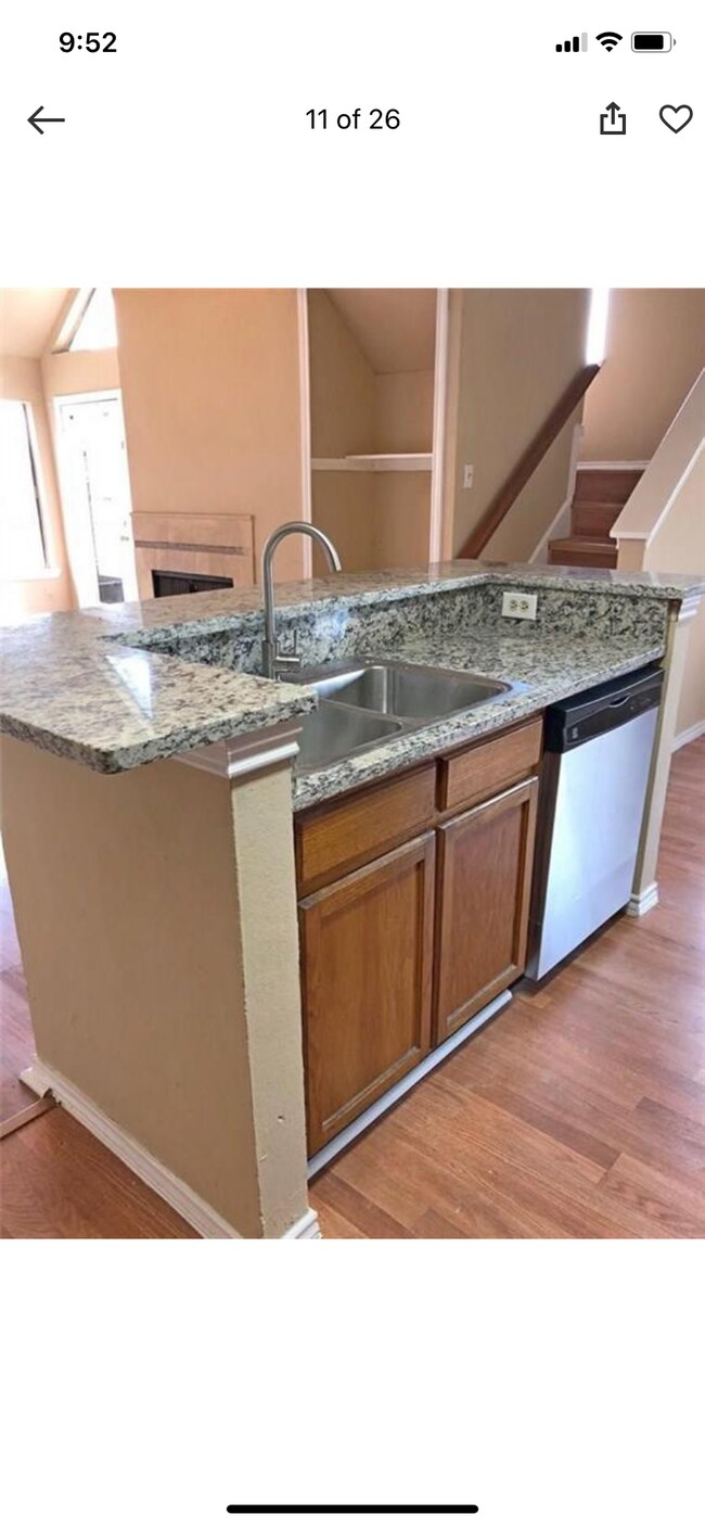 Building Photo - 9801 Walnut St