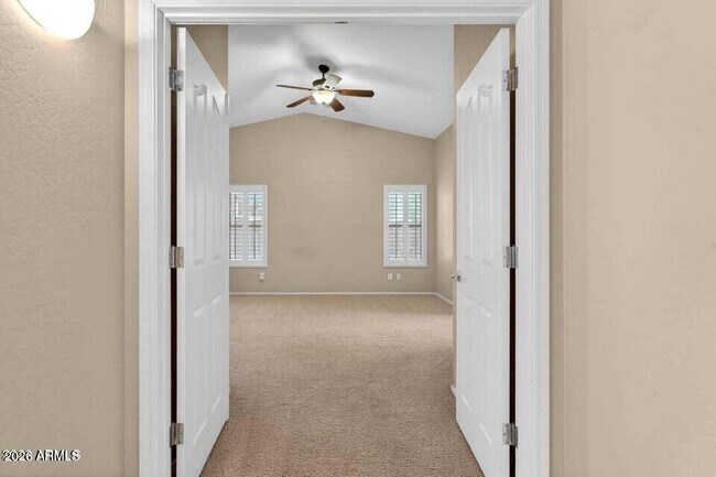 Building Photo - 42059 W Cheyenne Dr