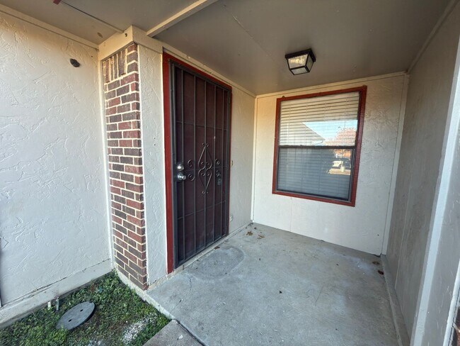 Building Photo - 8910-8910 Greenmound Ave