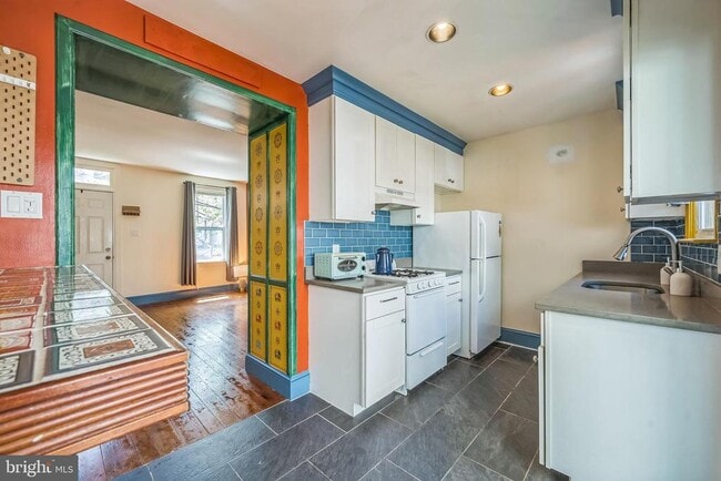 Building Photo - 3563 Lafayette St