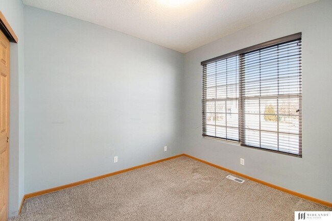 Building Photo - 14002 Kelly Dr