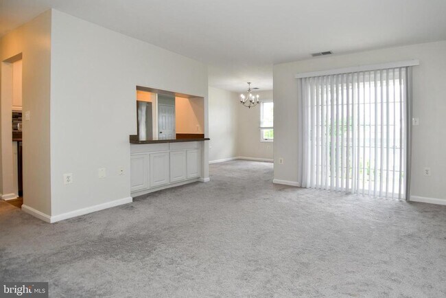 Building Photo - 114 Westwick Ct