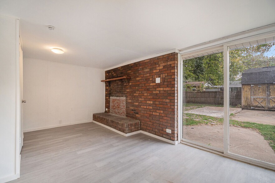 Building Photo - 126 Saint Robert Dr