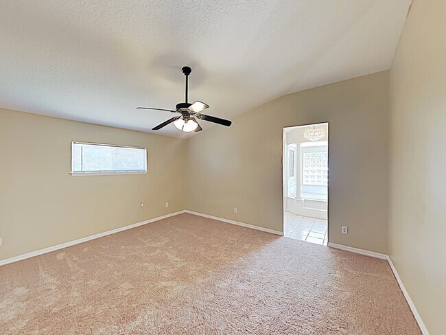 Building Photo - 289 Pine Trace Dr