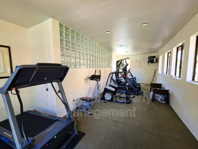 Building Photo - 10603 Dabney Dr