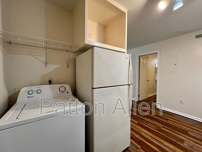 Building Photo - 133 Citadel Dr
