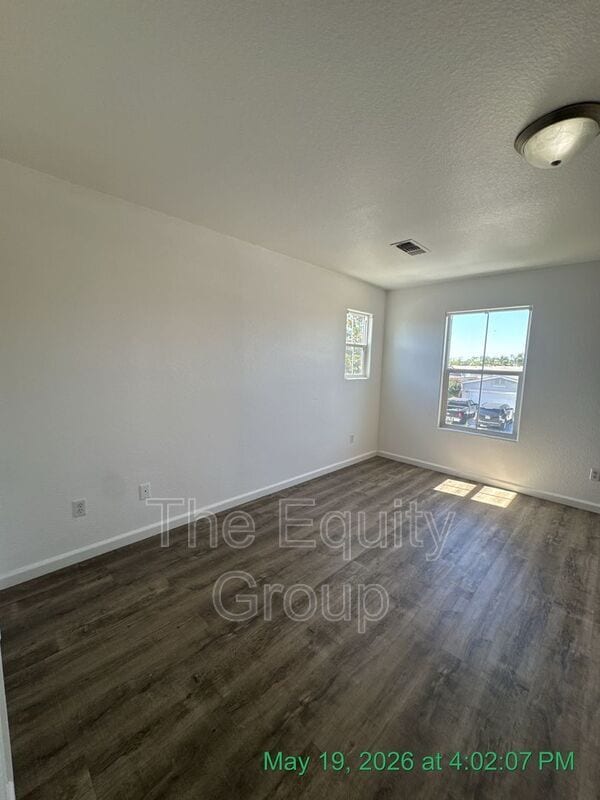 Building Photo - 2020 Golden Way