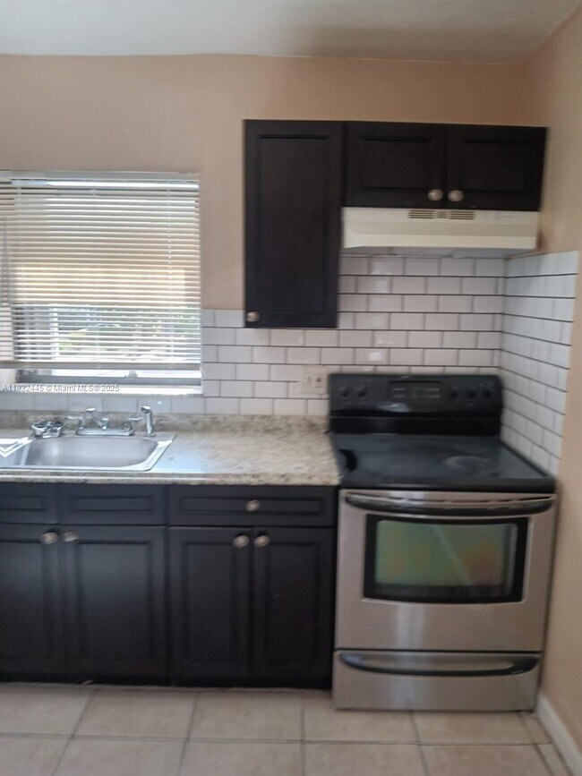 Building Photo - 4101 Riverside Dr