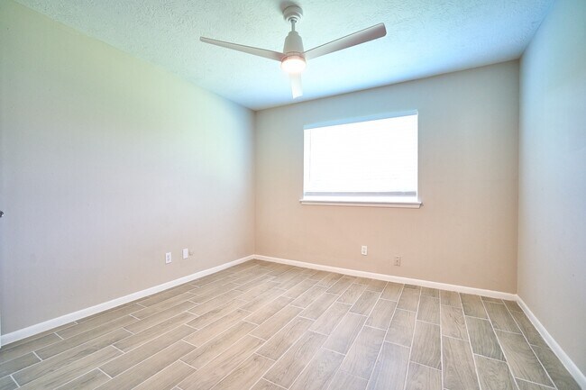 Building Photo - 7214 Westbranch Dr