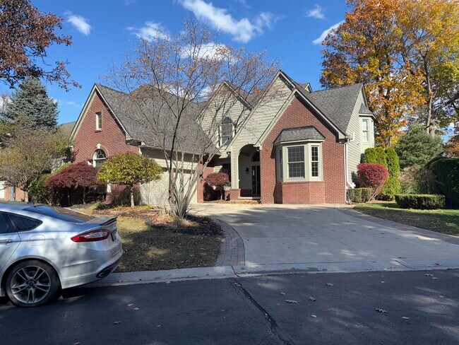 Building Photo - 18145 Shoreline Ct