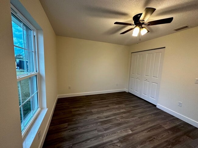 Building Photo - 2022 3/2 For Rent