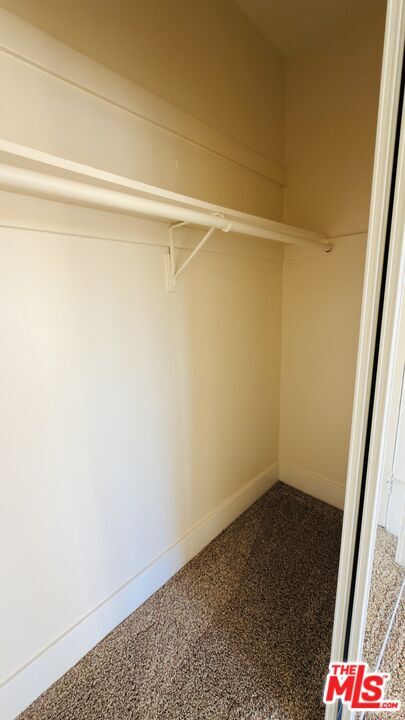 Building Photo - 1510 E Broadway