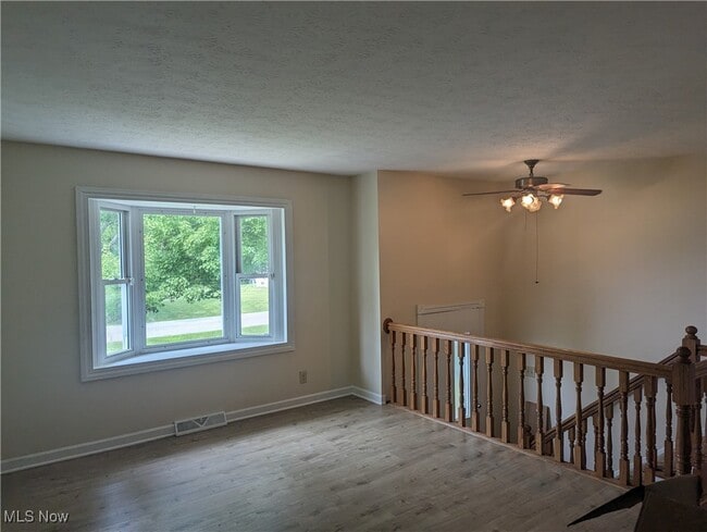 Building Photo - 15681 Oakdale St