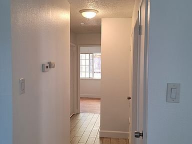 Building Photo - 1713 Linden Way