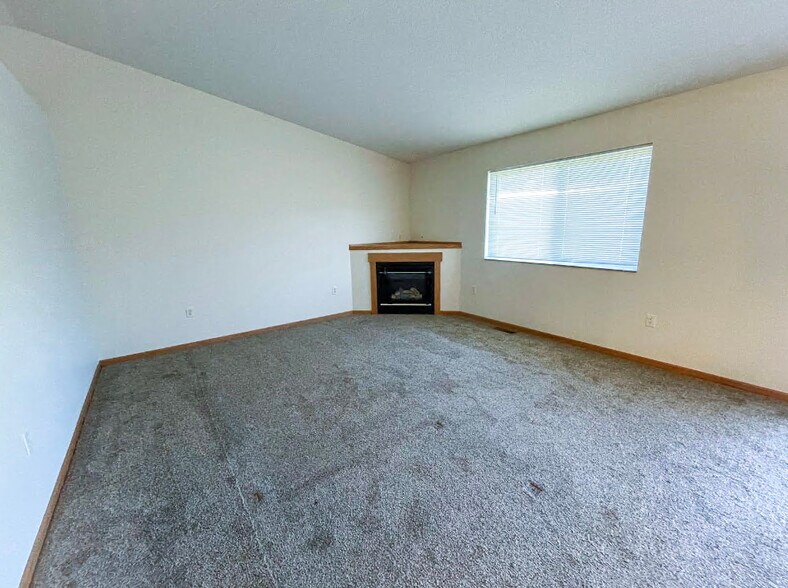 Building Photo - 320 Scheidler Rd