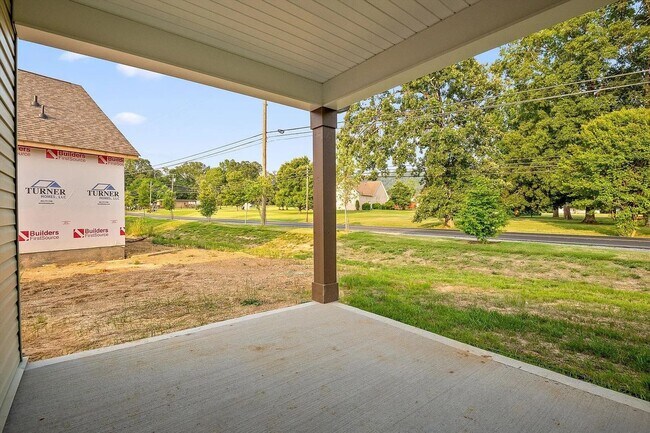 Building Photo - The Orchid floor plan in beautiful James C...