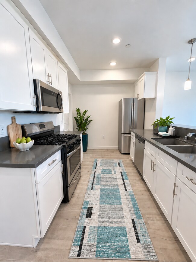 Interior Photo - YaYa Rayen 2, LLC