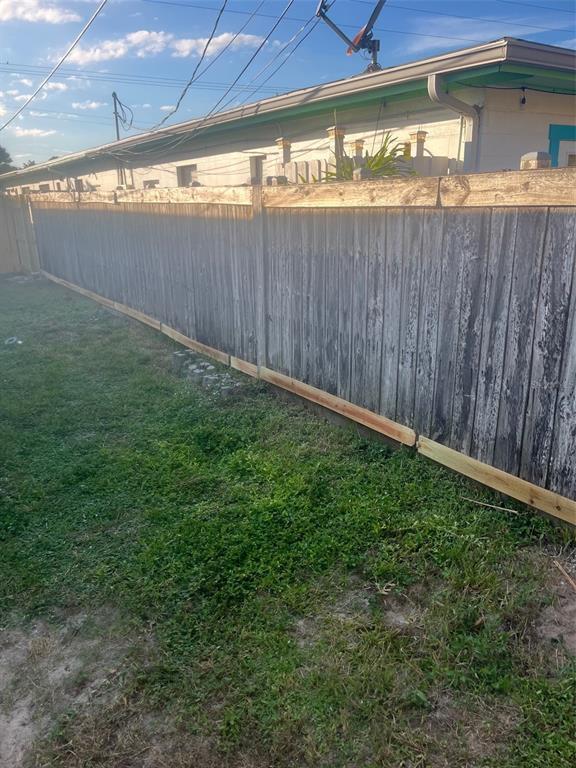 Building Photo - 461 S Brevard Ave