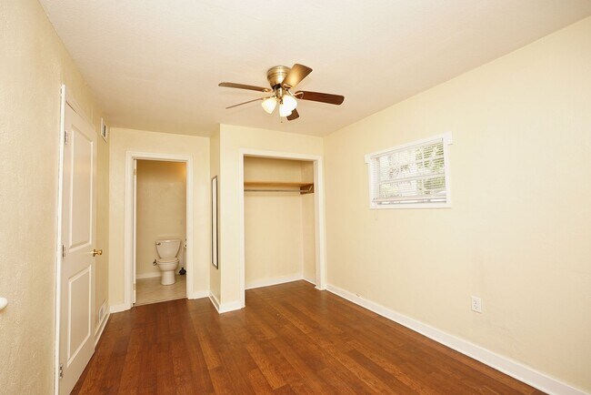 Building Photo - 503 McKinney St