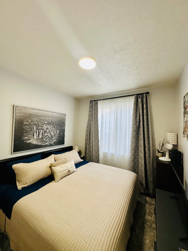 Building Photo - 6659 Interlochen Ln