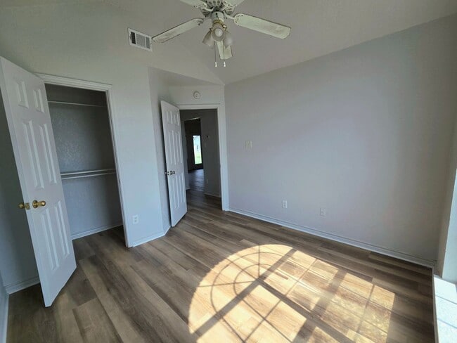 Building Photo - NEW FLOORS! 3bd/2ba in Killeen Tx