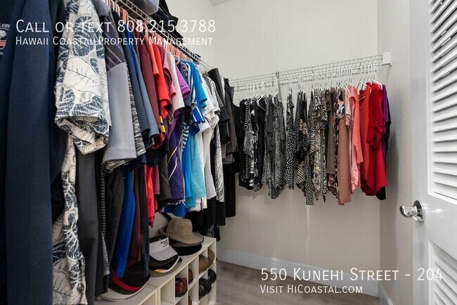 Building Photo - 550 Kunehi St