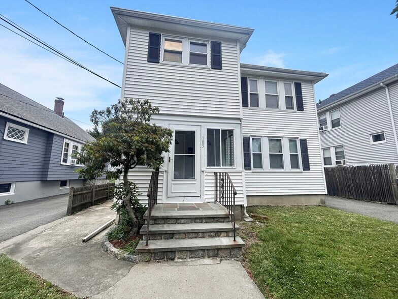 Primary Photo - 184 Orange St