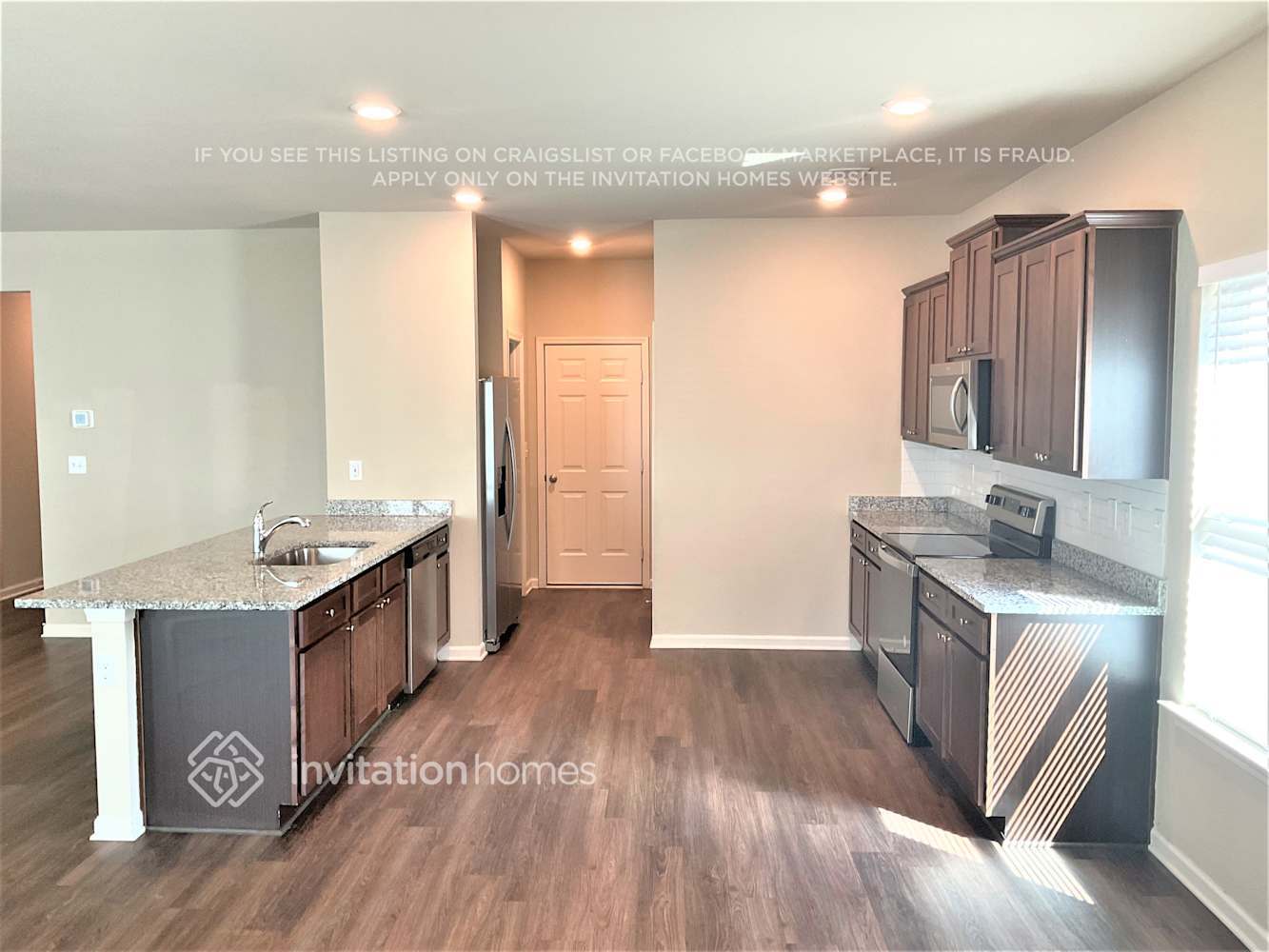 Building Photo - 516 Moline Wy