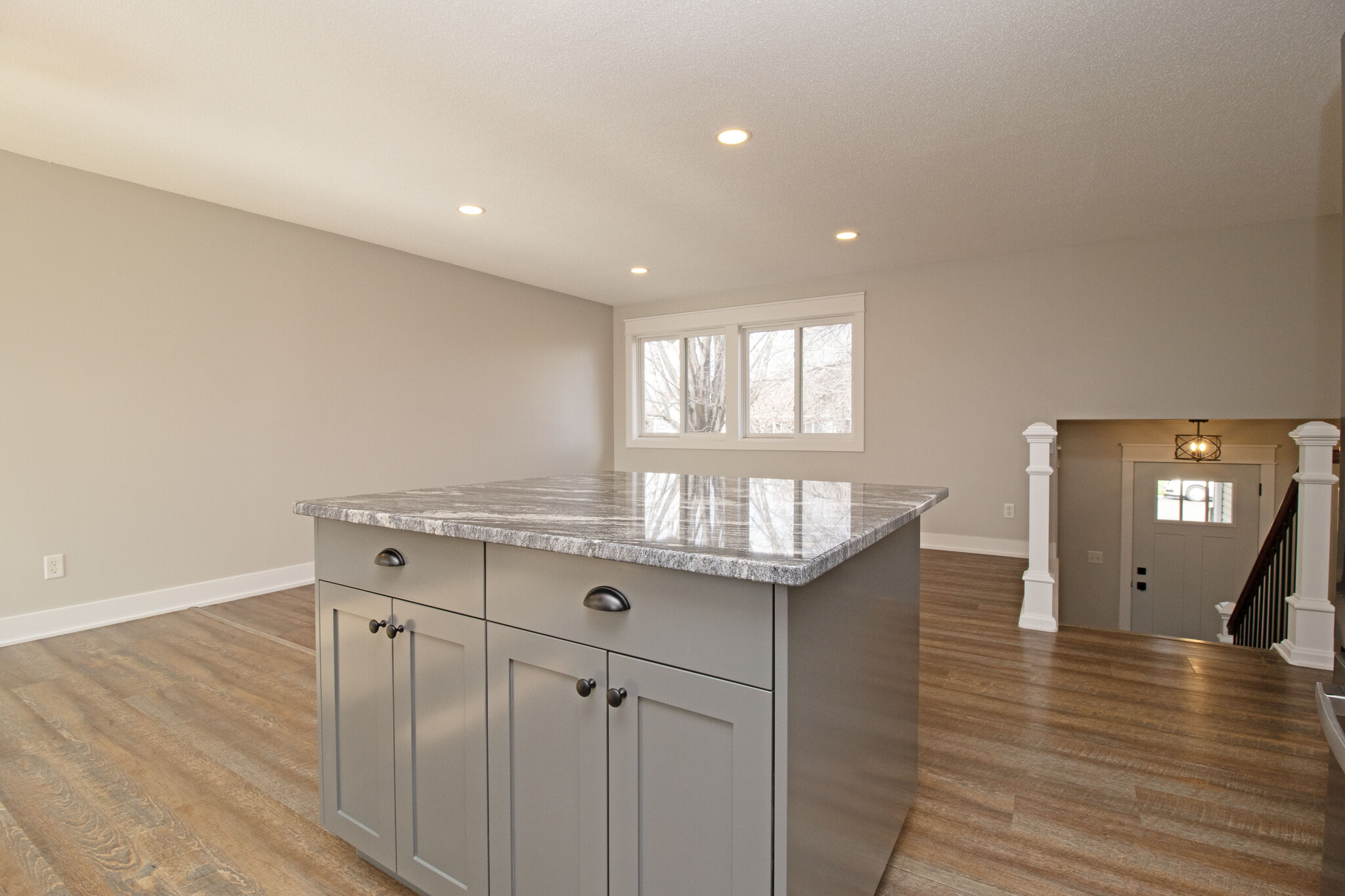 Building Photo - 6082 Kalland Cir NE