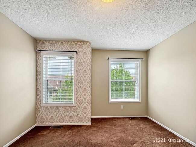 Building Photo - 11221 Kinsley St