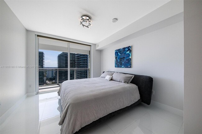 Building Photo - 1080 Brickell Ave