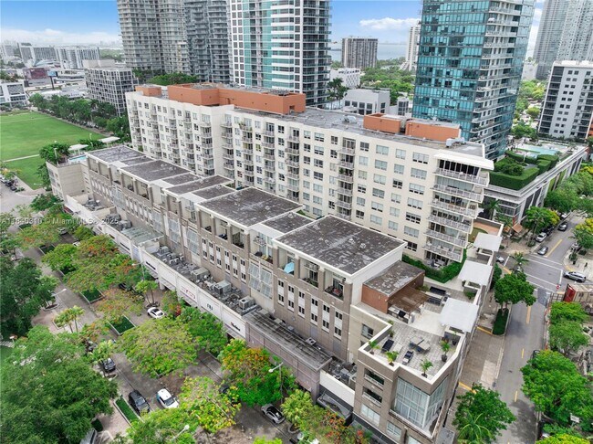 Building Photo - 3250 NE 1st Ave