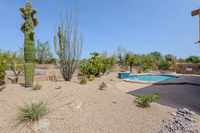 Building Photo - 9798 E Hidden Green Dr