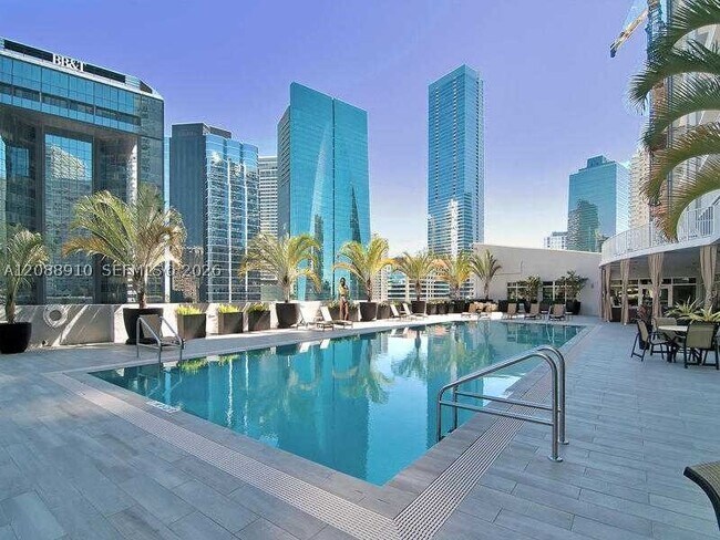 Building Photo - 1250 S Miami Ave