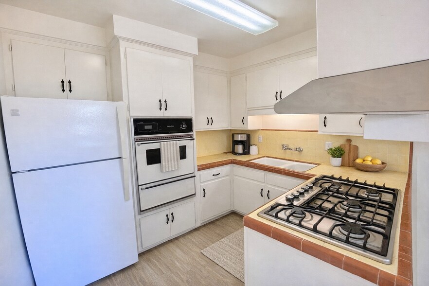 Building Photo - 2727 Drew Ln