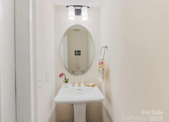 Building Photo - 5018 Harrowsmith Ln