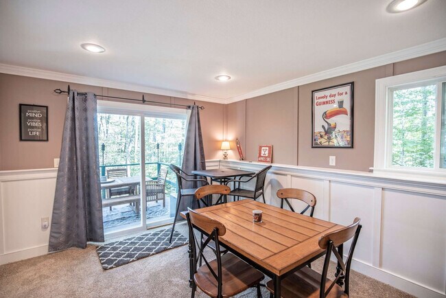 Building Photo - 32 Attitash Loop