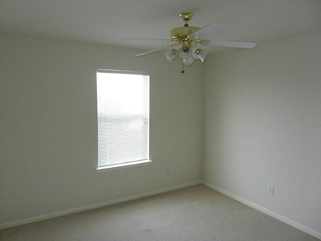 Building Photo - 4731 Montclair Hill Ln