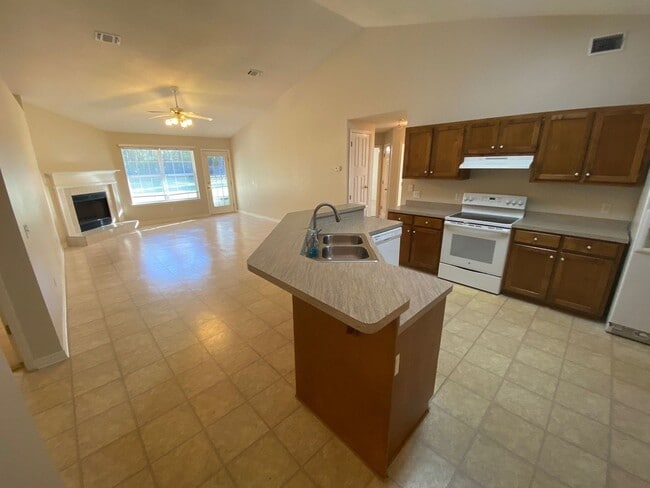 Building Photo - Navarre - Holley By the Sea - 4 bedroom, 3...